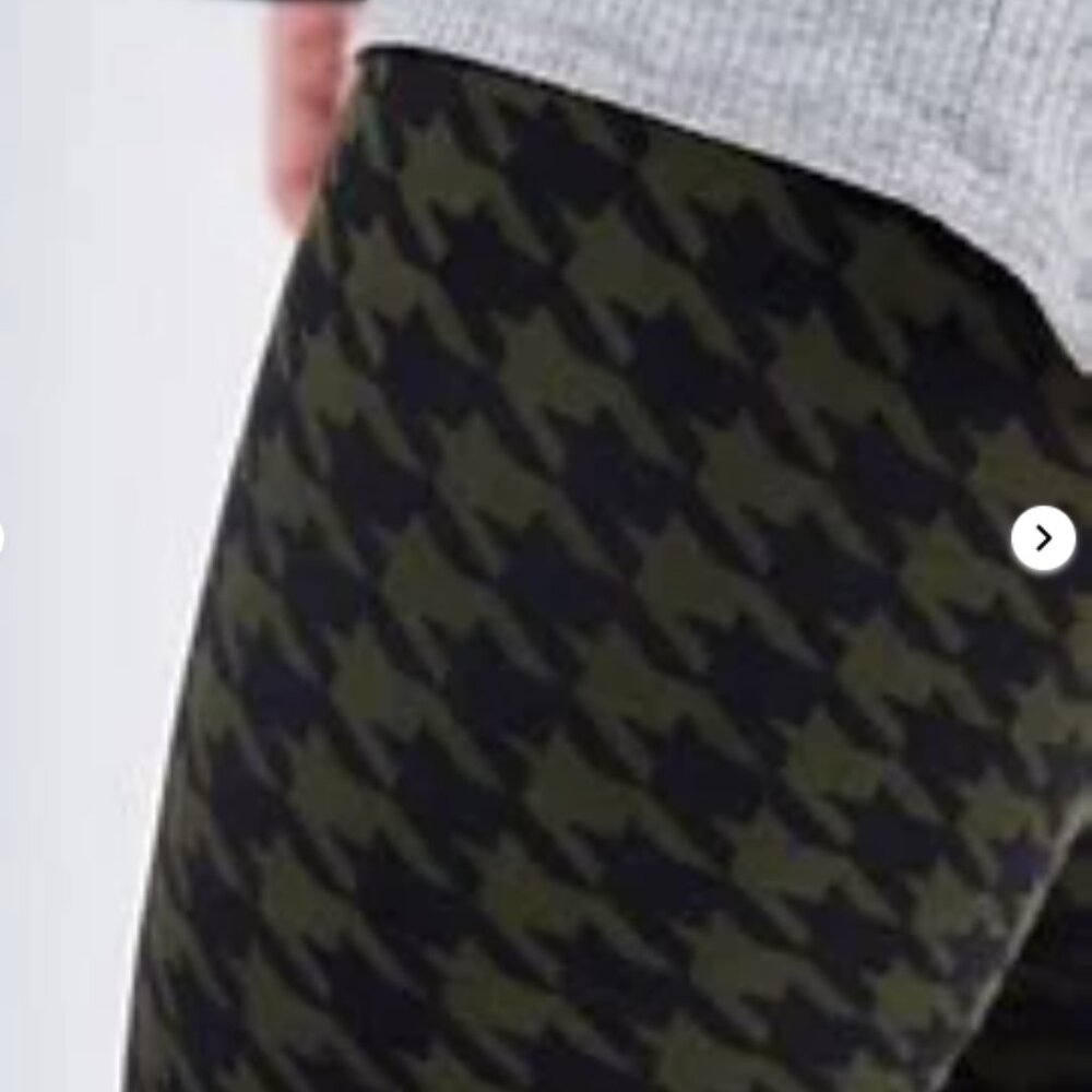 NWT "Ain't Nuthin But A Hound Dog" Olive and Black Houndstooth Leggings
